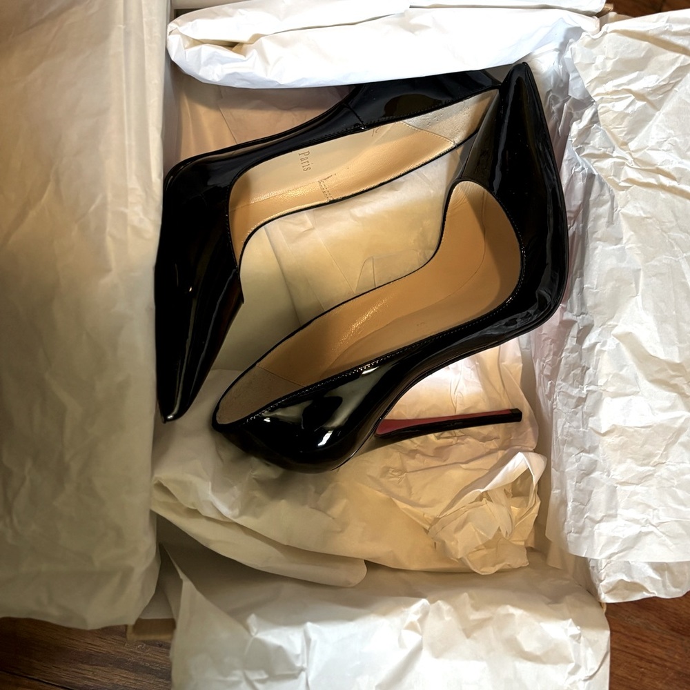 Christian Louboutin Pumps - Picture 2 of 3